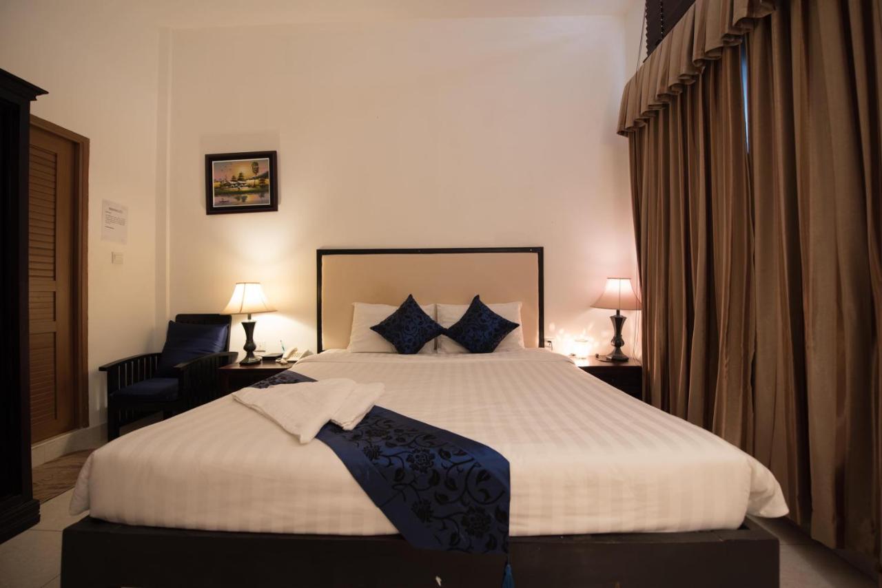 Homesyn Hotel Phnom Penh Exterior foto